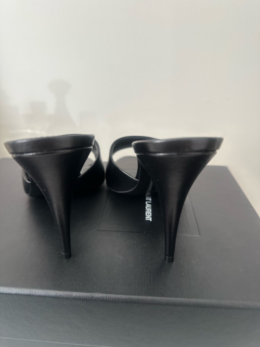 Saint Laurent Black LA 16 Leather Mules 36.5 - Picture 5 of 7